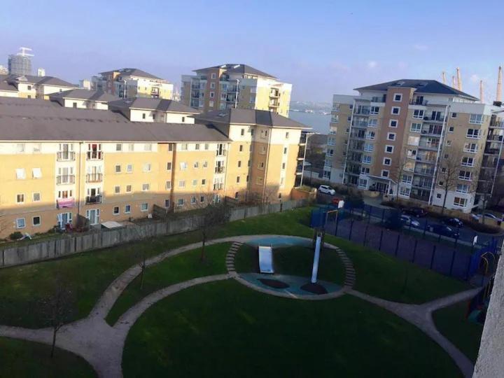 Room 1 Or 2 Ppl Near Excel, O2, Canary Wharf - London Eksteriør bilde